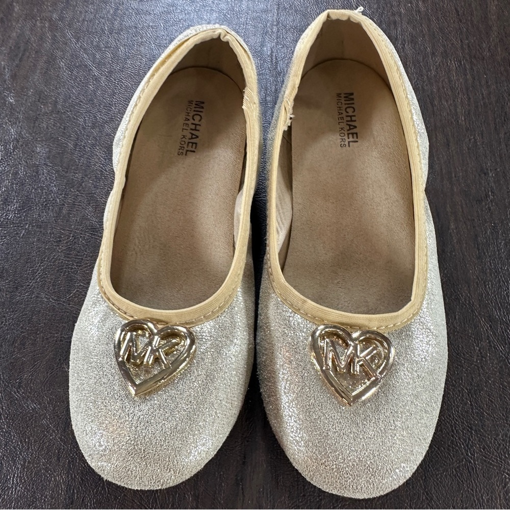 Michael Kors Faye Nollie Gold Heart Accent Flats Girls Sz 1